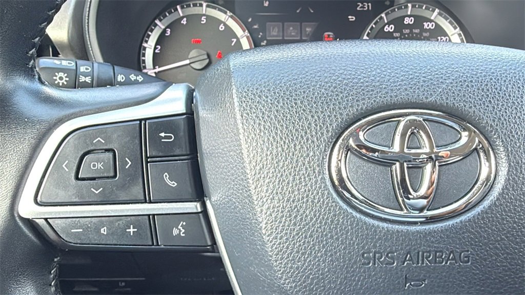 Used 2023 Toyota Highlander LE image 22