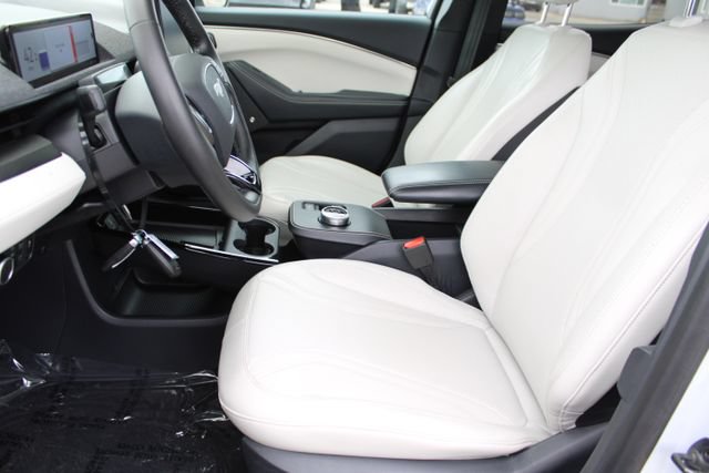 Used 2022 Ford Mustang Mach-E Premium AWD/4WD image 34