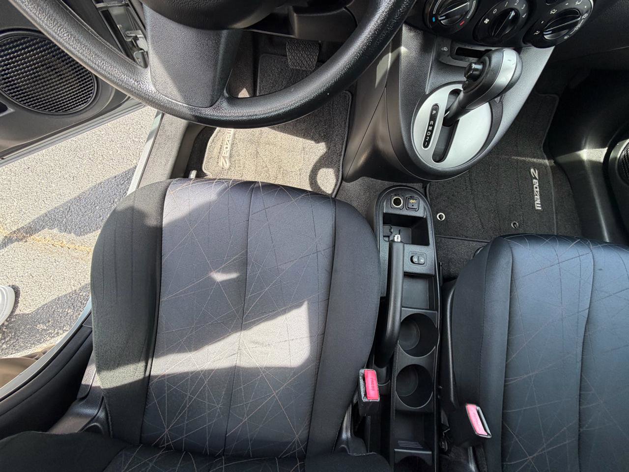 Used 2013 MAZDA MAZDA2 Sport image 13