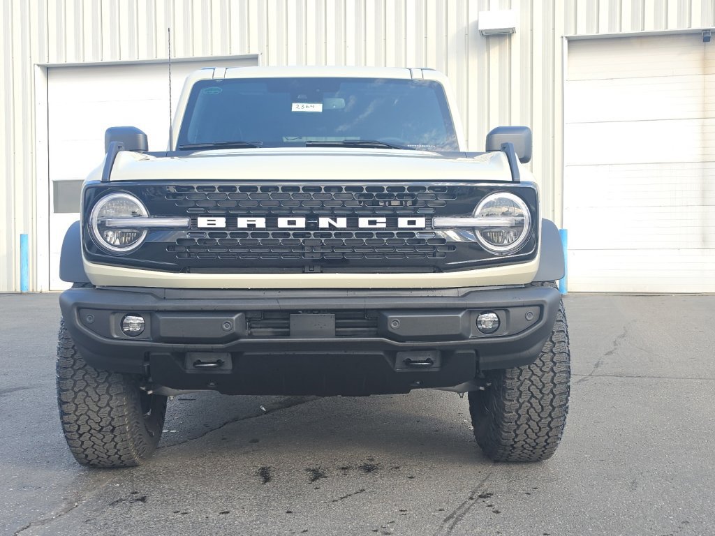 Used 2026 Ford Bronco Outer Banks w/ Sasquatch Package AWD/4WD image 2