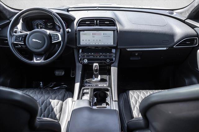 Used 2020 Jaguar F-PACE SVR AWD/4WD image 20