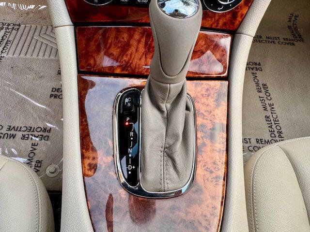 Used 2005 Mercedes-Benz CLK 320 Coupe image 15