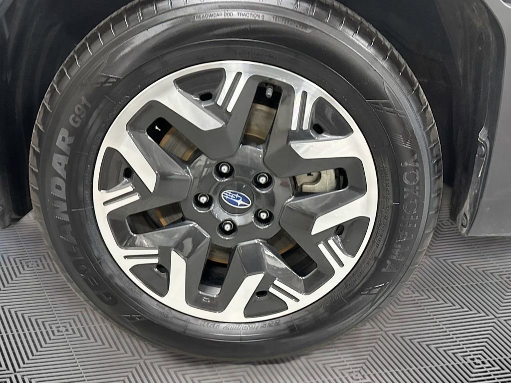 Certified 2025 Subaru Forester Premium image 32