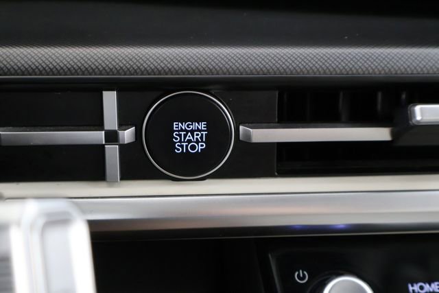 Used 2025 Hyundai Santa Fe SEL FWD image 28