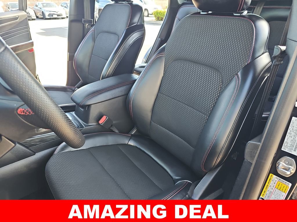 Used 2025 Ford Escape ST-Line image 14