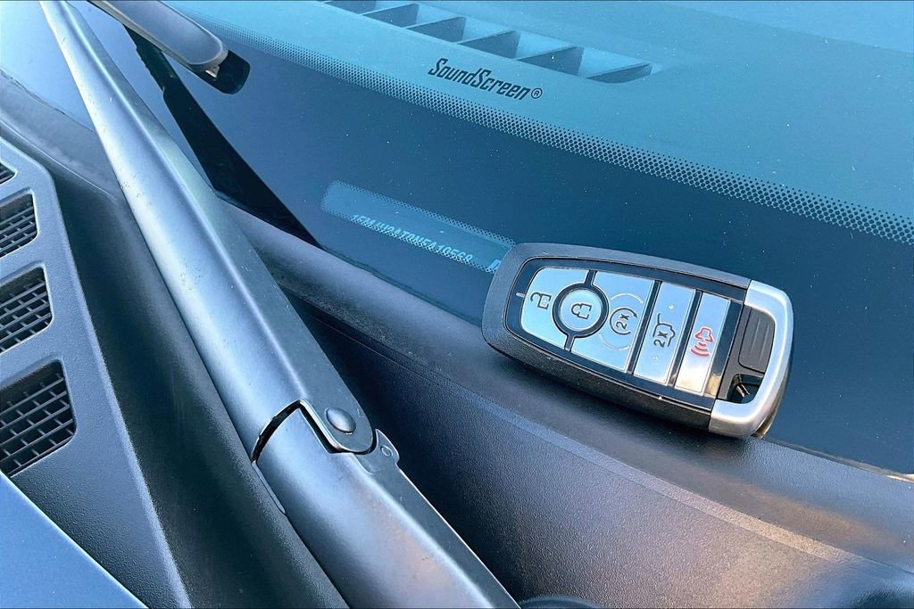 Used 2022 Ford Expedition Limited image 11