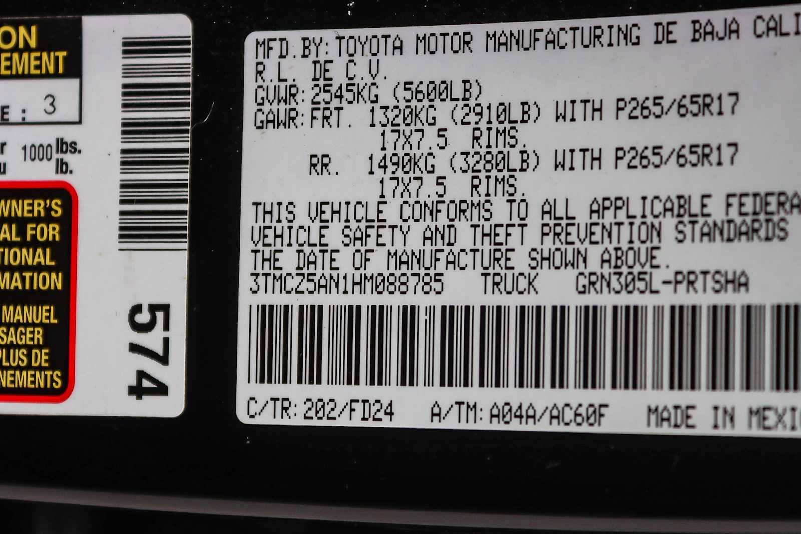 Used 2017 Toyota Tacoma TRD Sport image 27