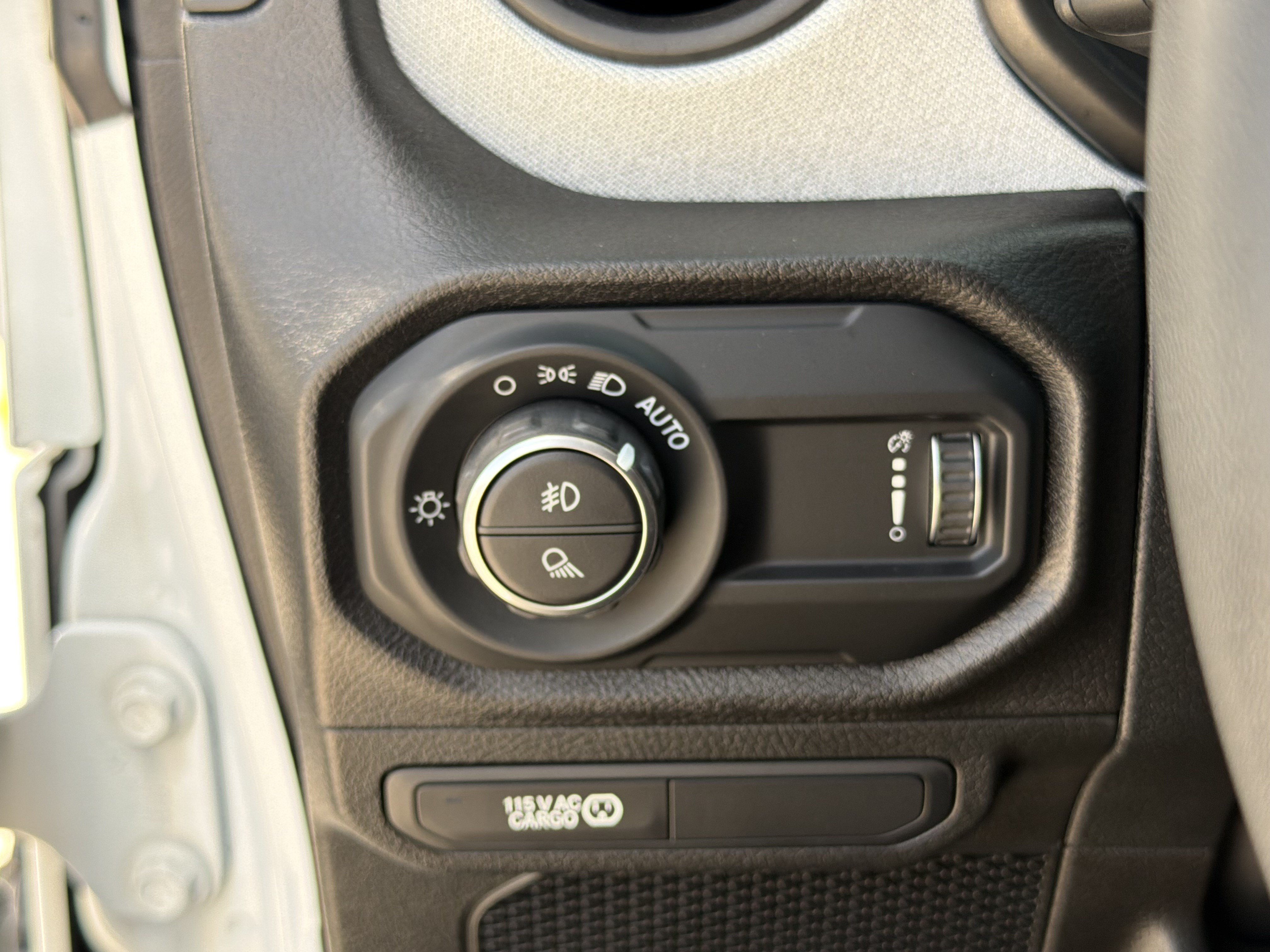 Used 2024 Jeep Gladiator Sport AWD/4WD image 21