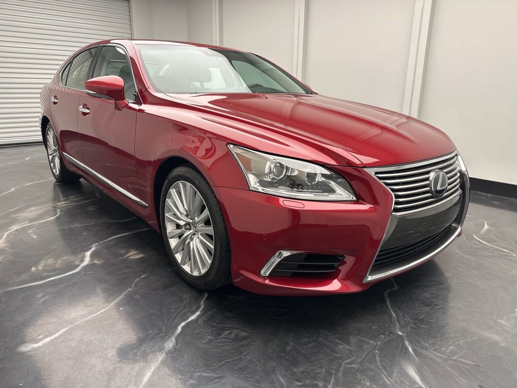 Used 2017 Lexus LS 460 AWD w/ Comfort Package image 2