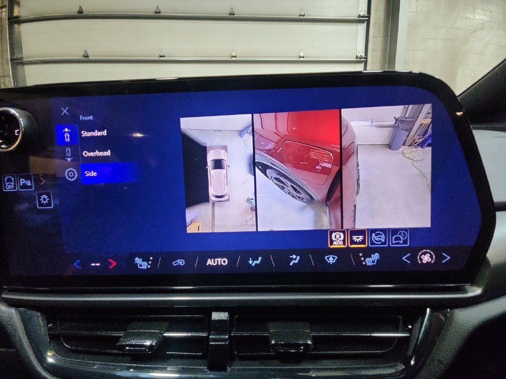 Certified 2026 Chevrolet Equinox EV RS AWD/4WD image 20