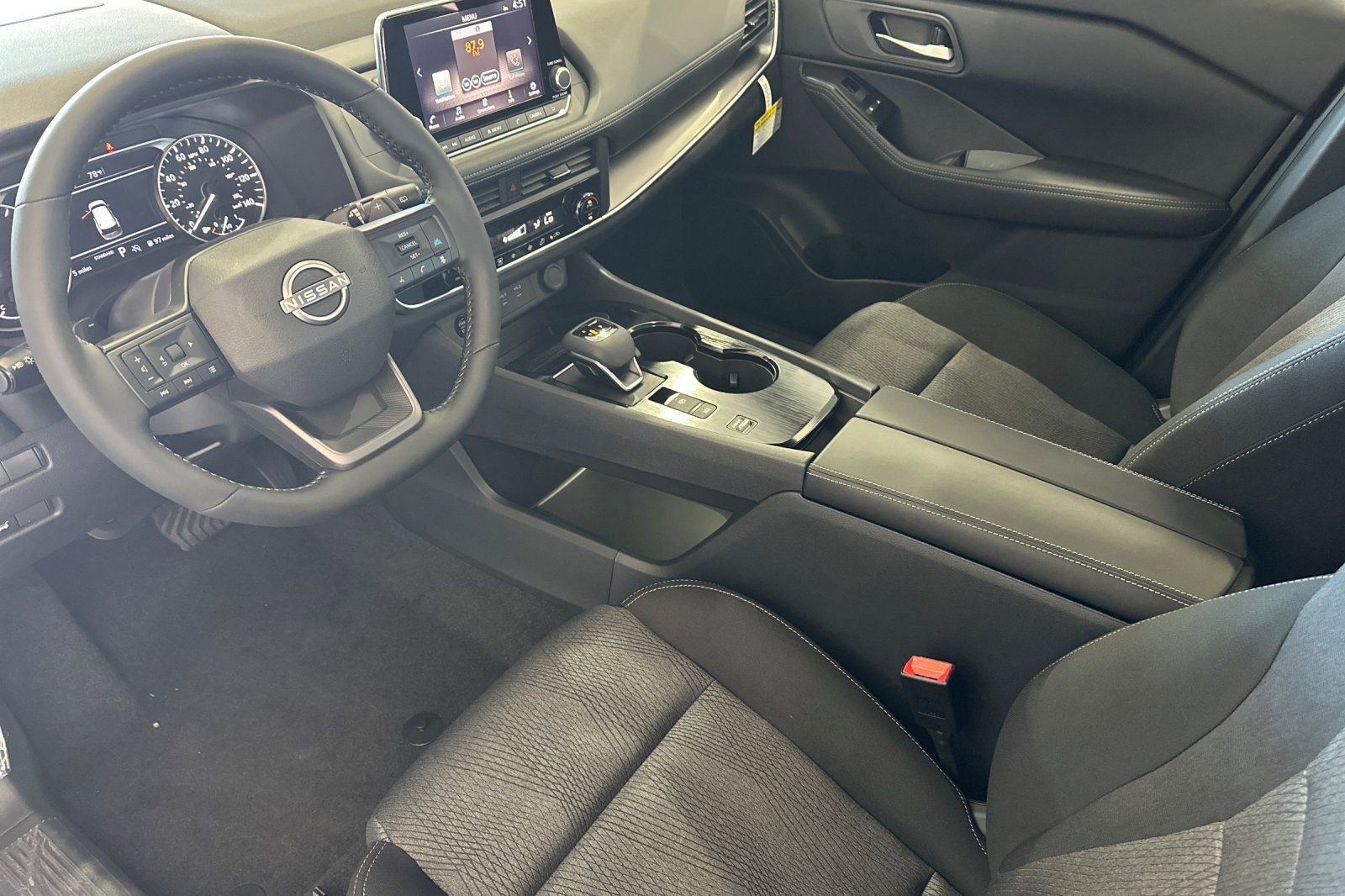 New 2026 Nissan Rogue SV image 7