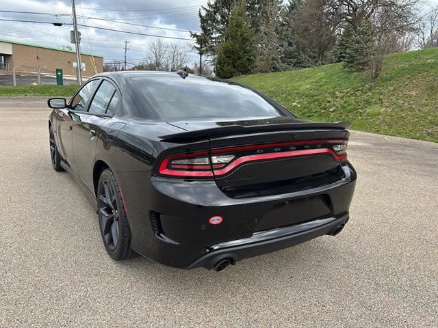 Used 2022 Dodge Charger R/T w/ Plus Group image 2