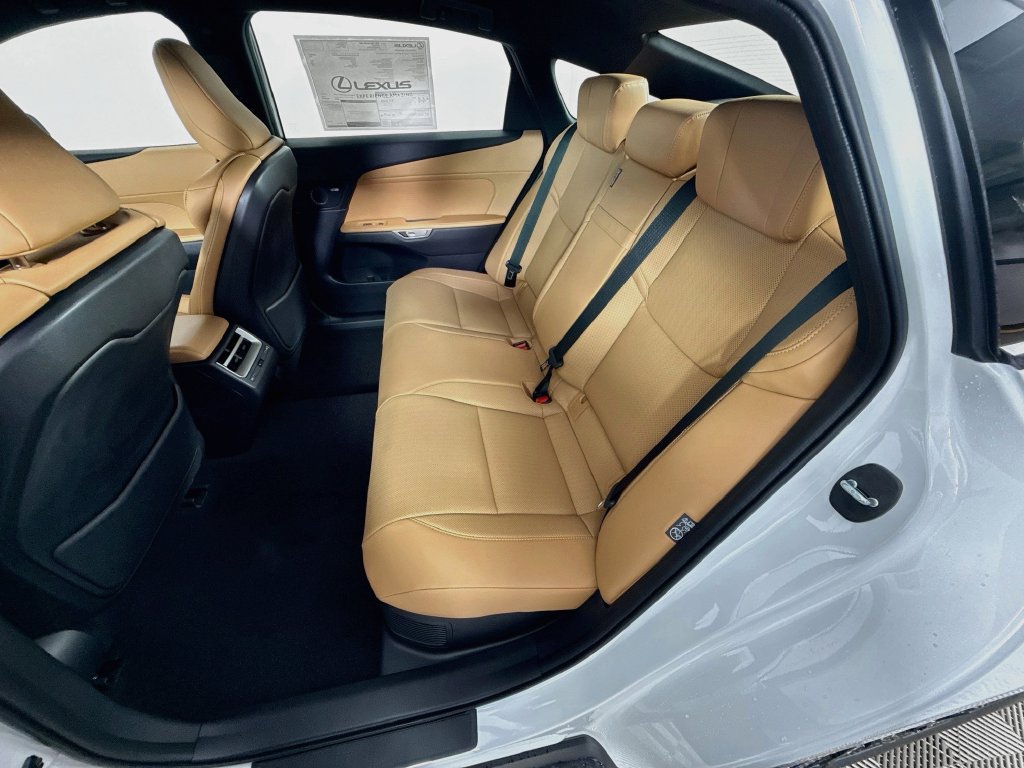 New 2026 Lexus ES 350h AWD w/ Cold Area Package image 17
