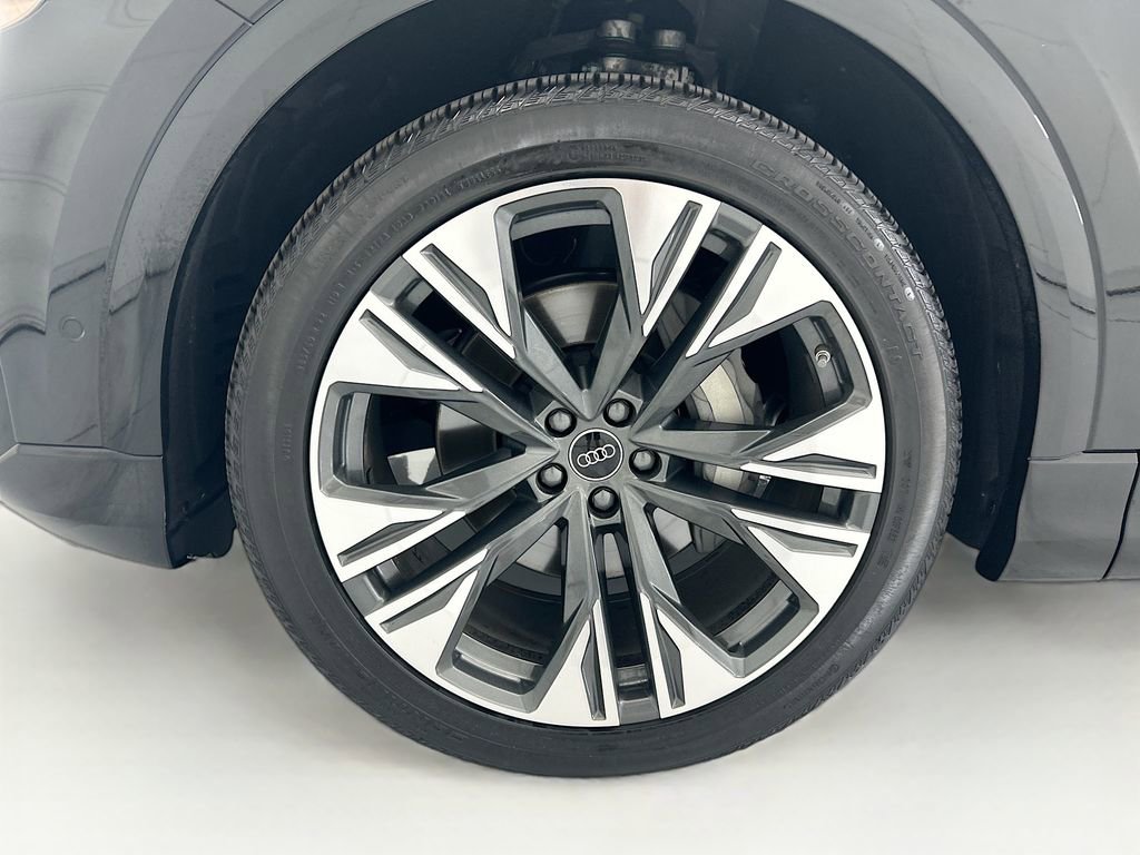 Used 2025 Audi Q8 Premium Plus image 29