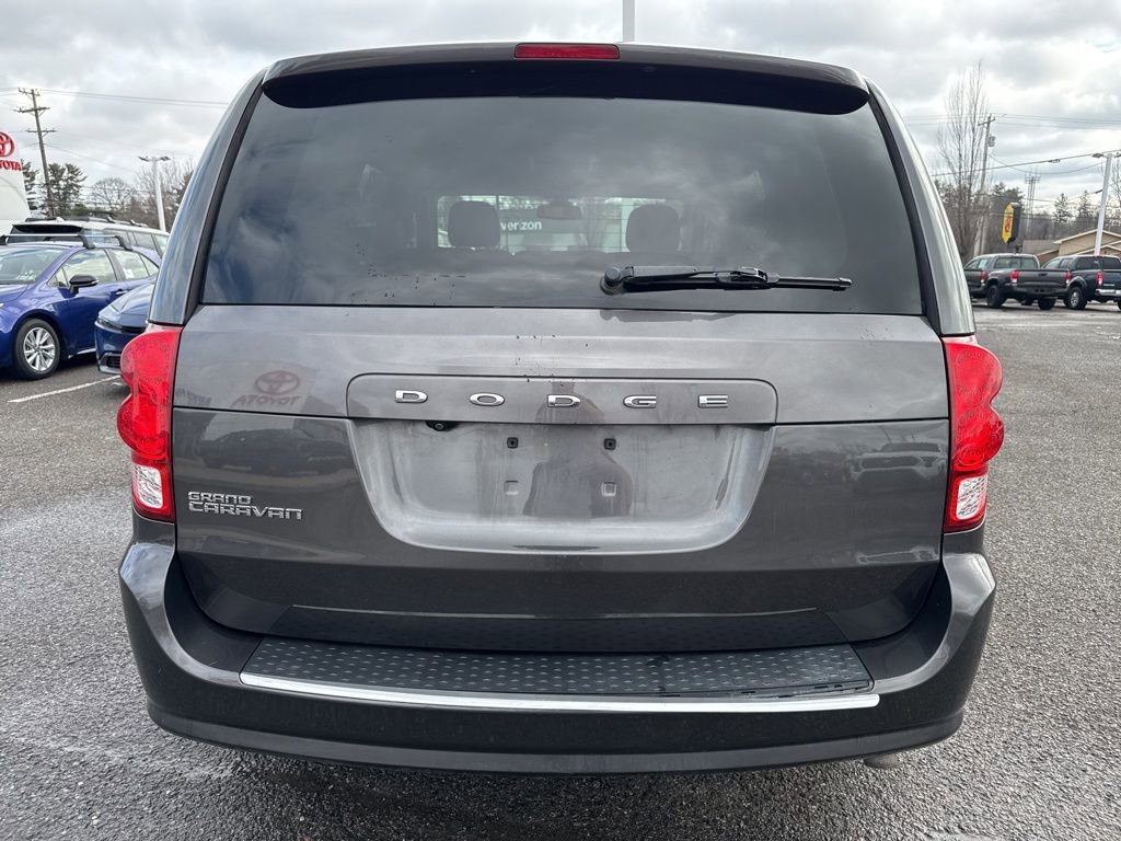 Used 2019 Dodge Grand Caravan SE w/ UConnect Hands-Free Group image 3