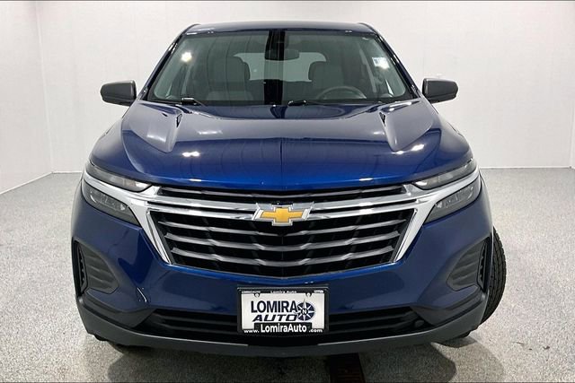 Used 2023 Chevrolet Equinox LS AWD/4WD image 2