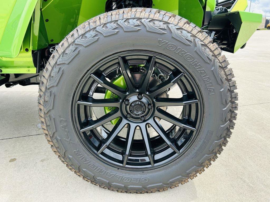 New 2025 Jeep Gladiator Sport w/ Premium Package image 42