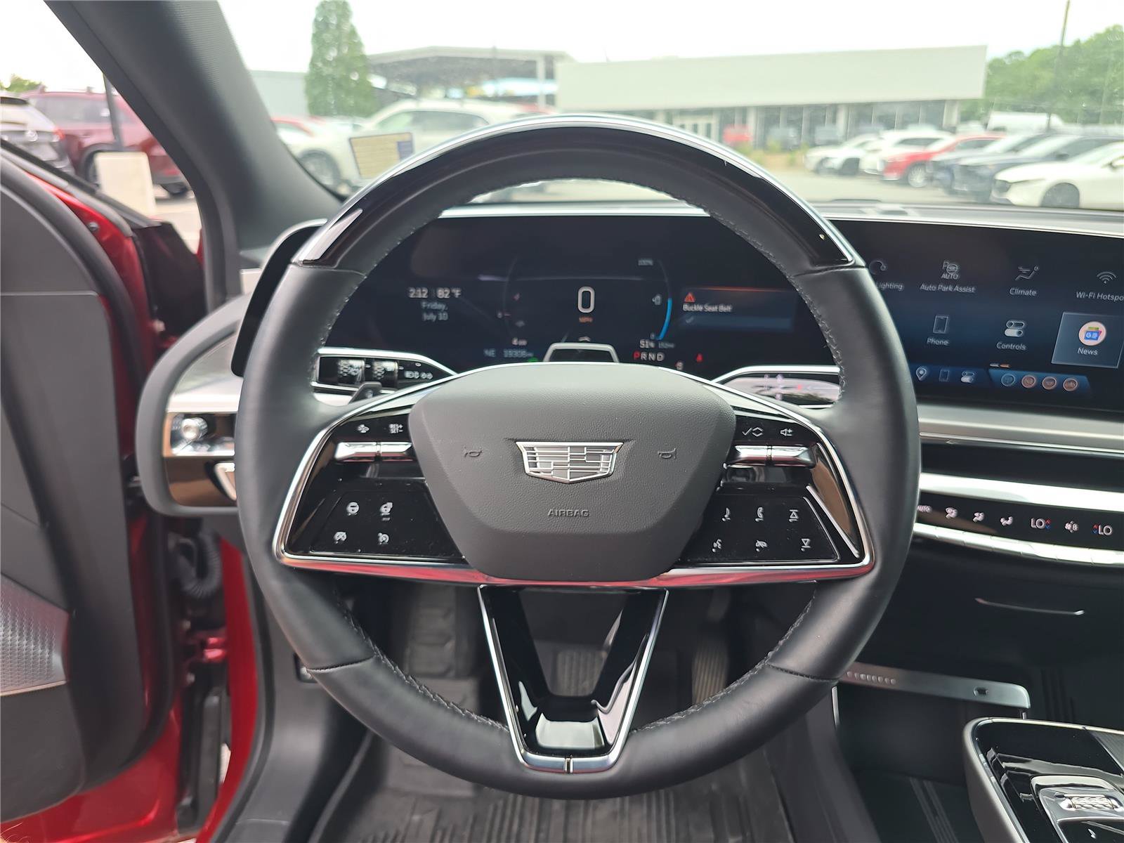 Used 2025 Cadillac Lyriq Luxury w/ LPO, Floor Liner Package AWD/4WD image 27
