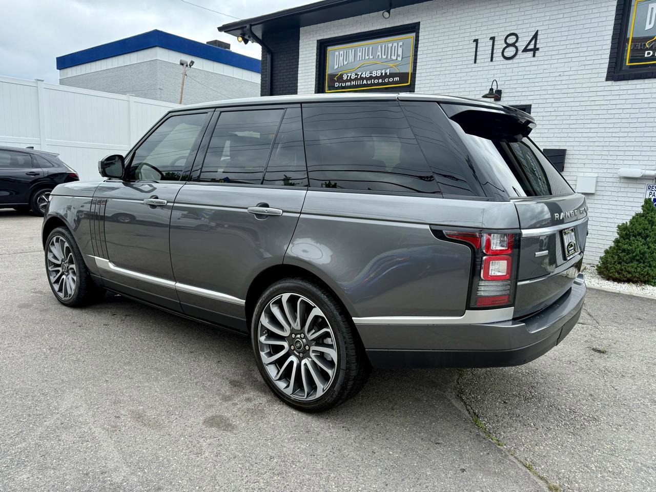 Used 2014 Land Rover Range Rover Autobiography AWD/4WD image 3
