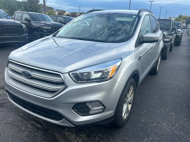 Used 2018 Ford Escape SE FWD image 1