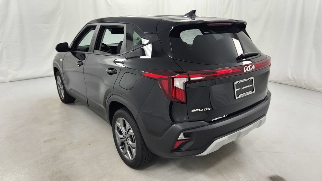 Used 2024 Kia Seltos LX AWD/4WD image 5