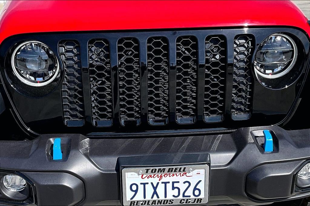 Used 2023 Jeep Wrangler Unlimited w/ 8.4" Radio Group image 29