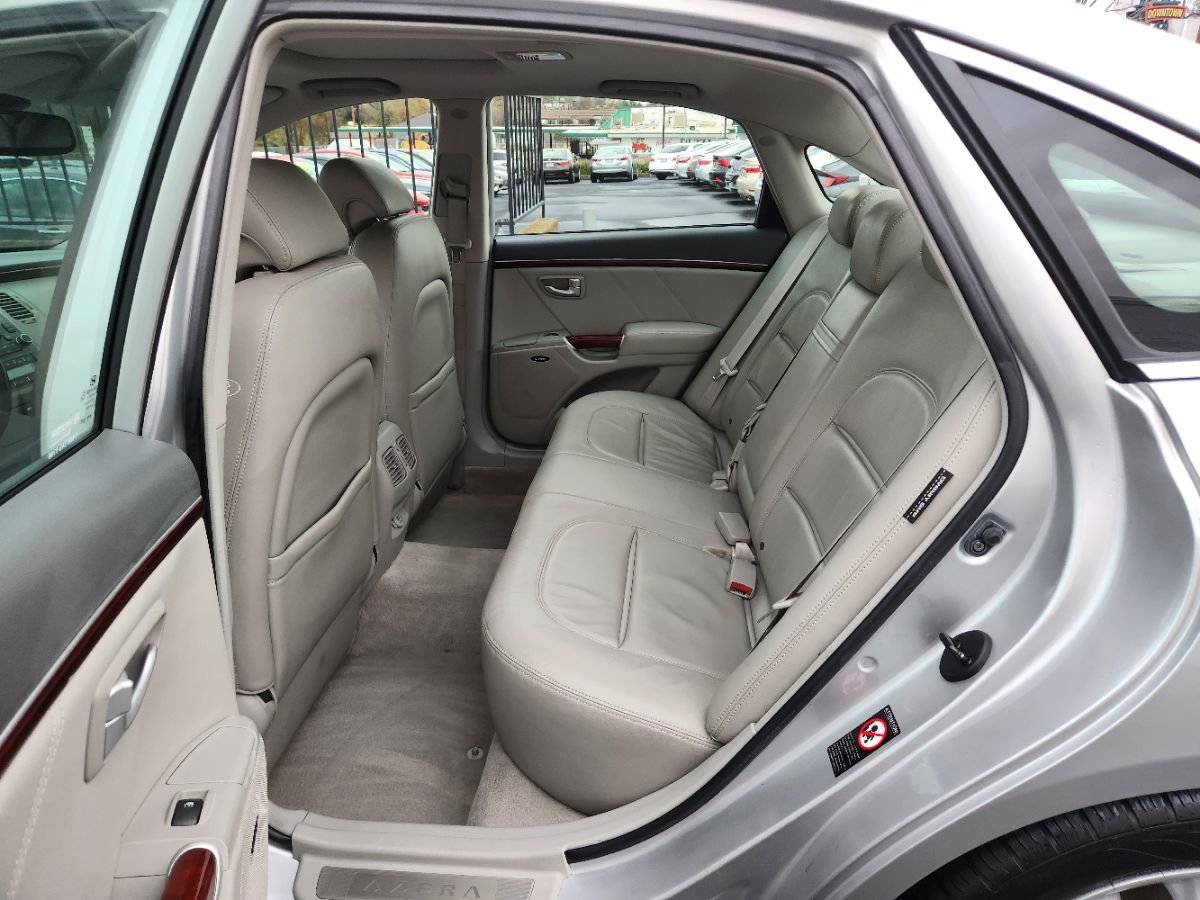 Used 2006 Hyundai Azera Limited image 10