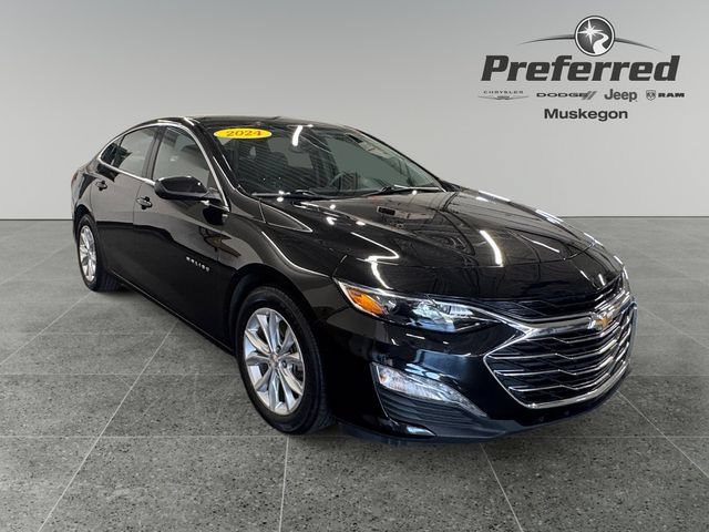 Used 2024 Chevrolet Malibu LT FWD image 1