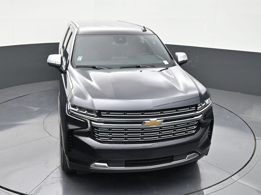 Used 2024 Chevrolet Suburban Premier RWD image 19