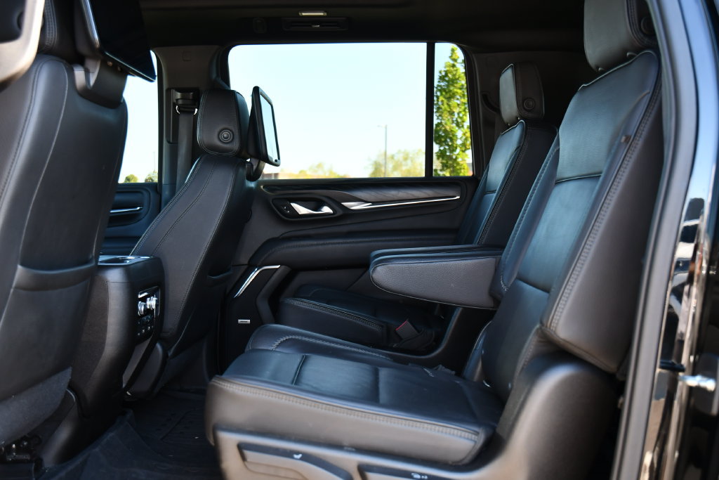Used 2021 GMC Yukon XL Denali w/ Denali Ultimate Package AWD/4WD image 23