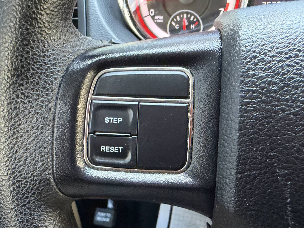 Used 2018 Dodge Grand Caravan SE w/ Power Convenience Group I FWD image 33