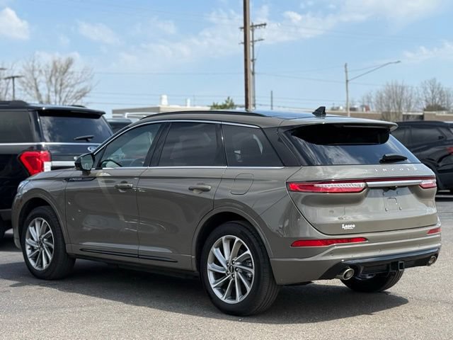 Used 2025 Lincoln Corsair Grand Touring w/ Towing Package AWD/4WD image 45