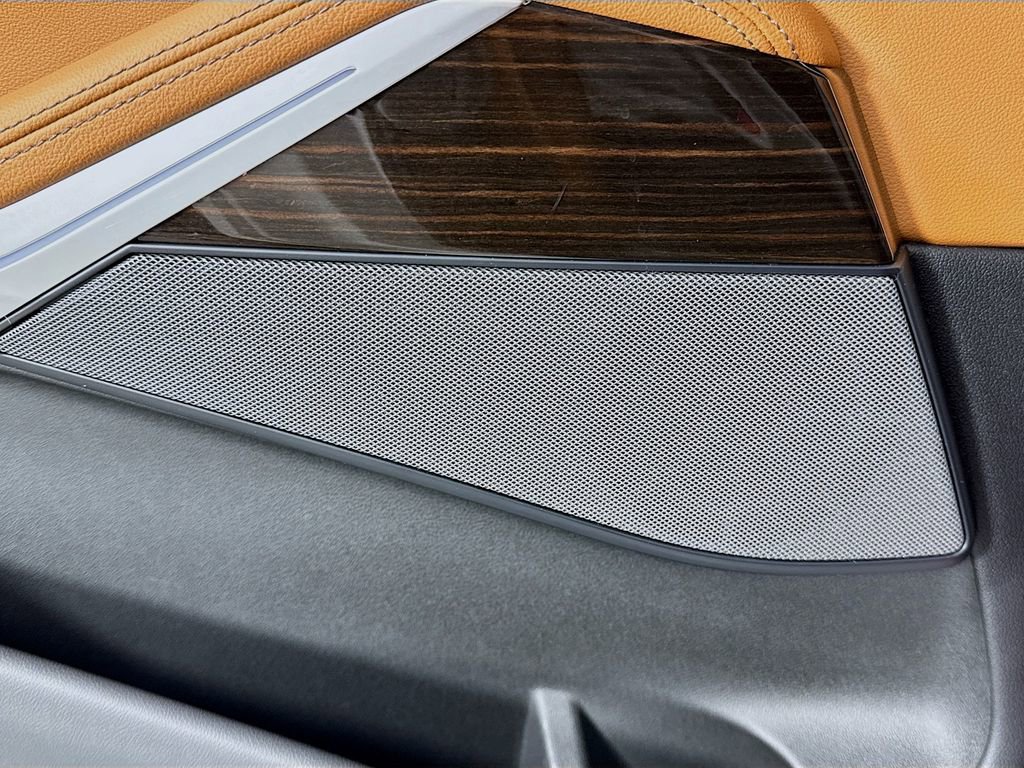 Used 2021 BMW X7 xDrive40i w/ M Sport Package image 27