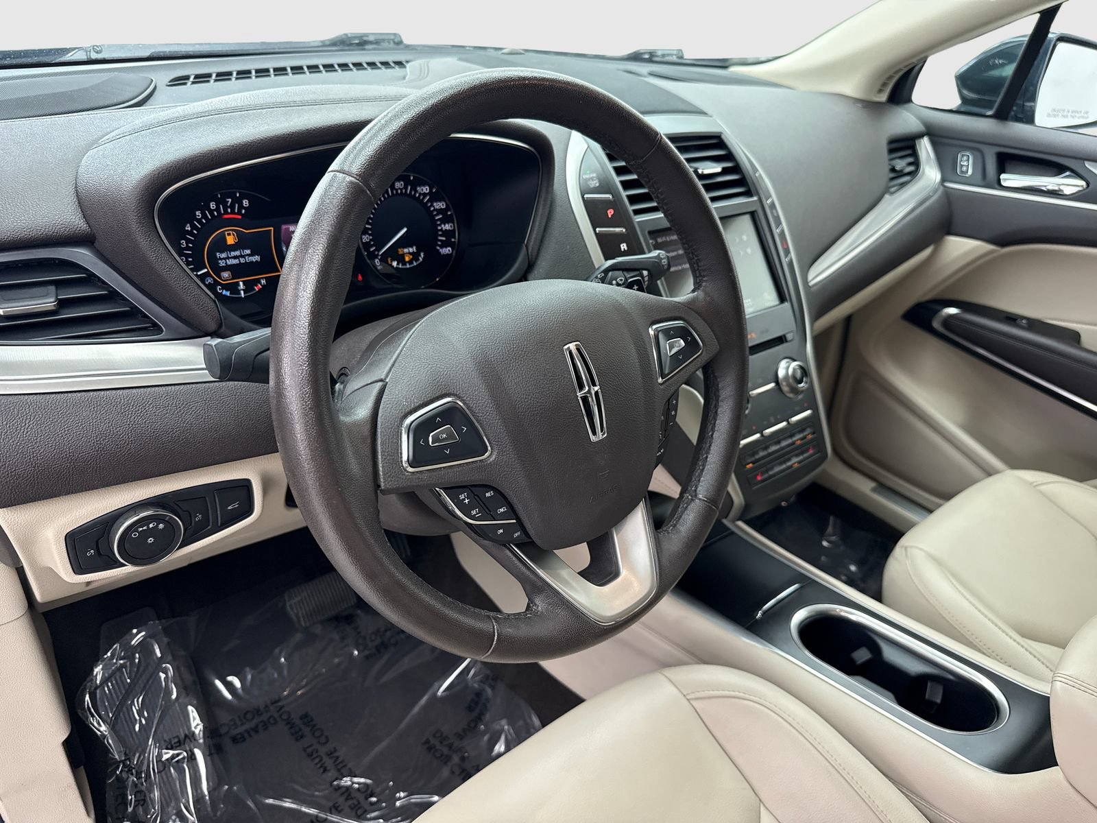 Used 2019 Lincoln MKC Premiere FWD image 18