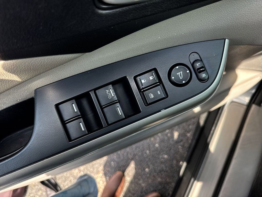 Used 2014 Honda CR-V EX-L image 13