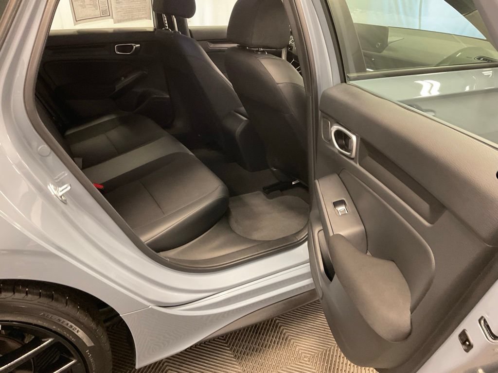 Used 2023 Honda Civic Sport image 26