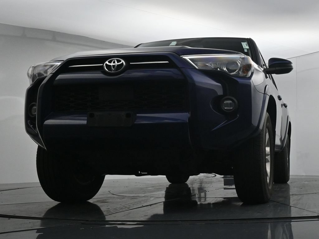 Used 2024 Toyota 4Runner SR5 AWD/4WD image 19