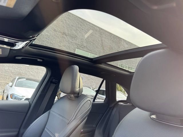 Used 2026 Mercedes-Benz GLC 300 4MATIC image 22