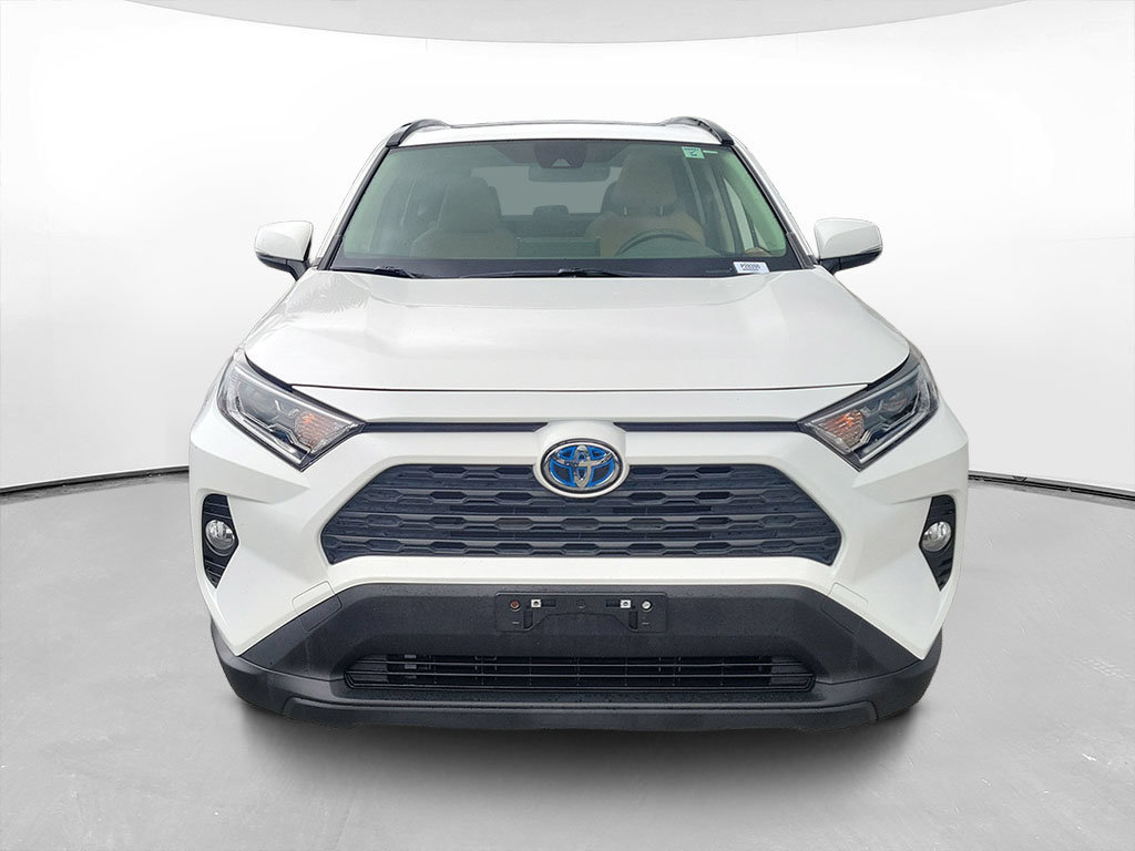 Used 2021 Toyota RAV4 XLE w/ Convenience Package AWD/4WD image 2
