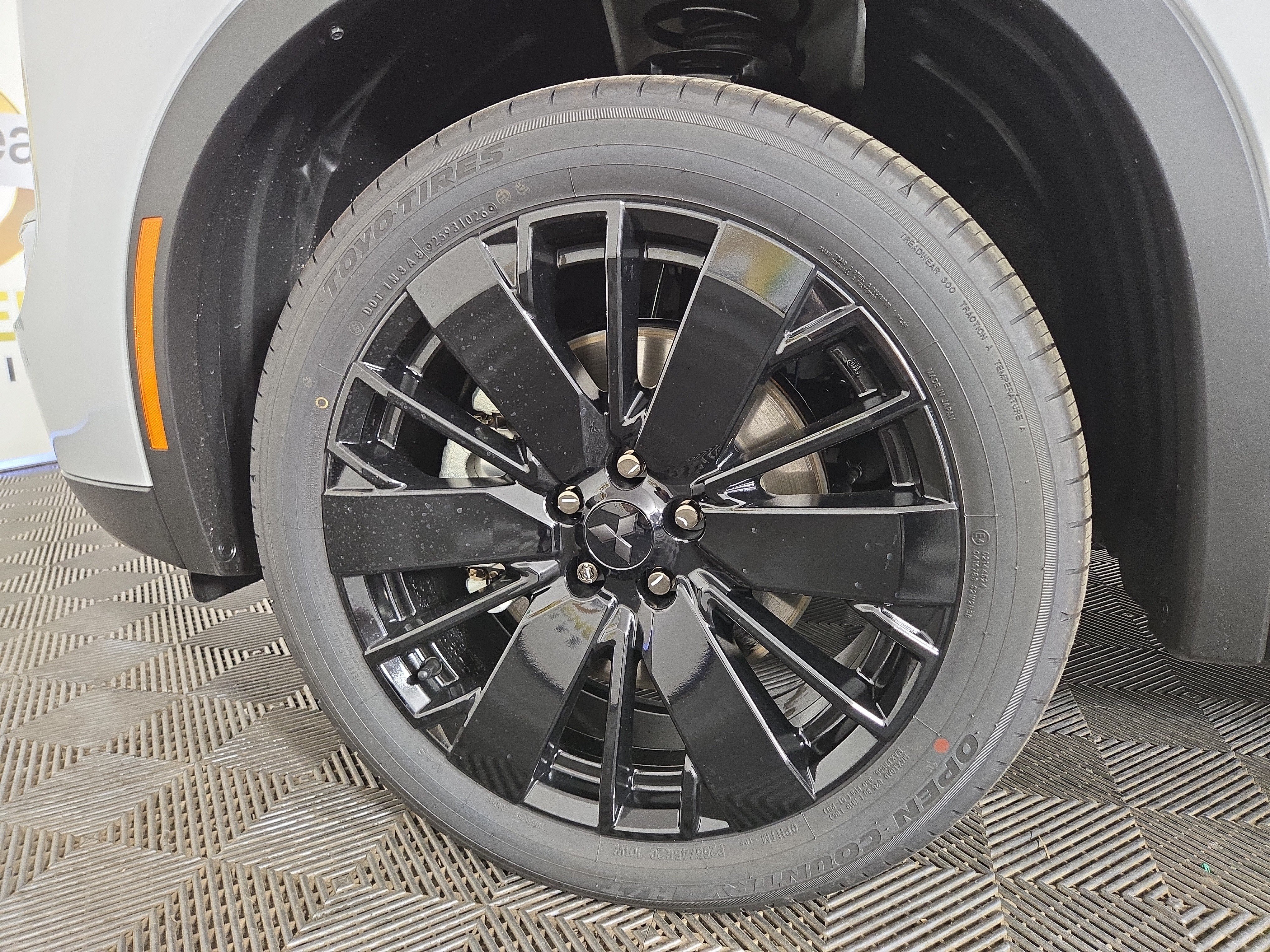New 2026 Mitsubishi Outlander LE FWD image 34