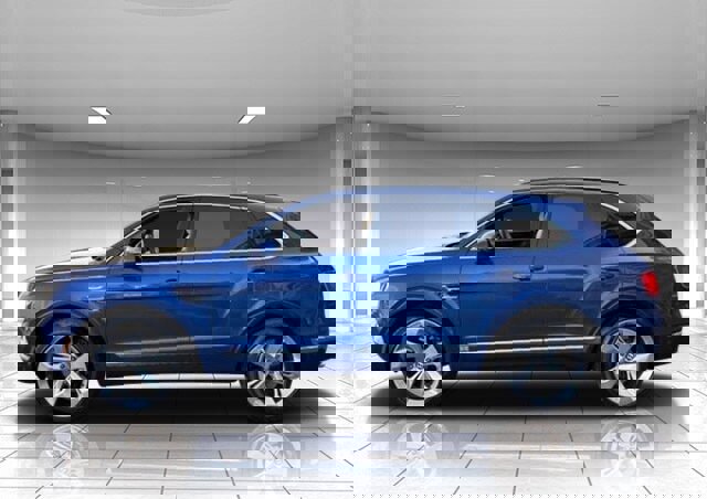 Used 2018 Bentley Bentayga Onyx Edition image 13