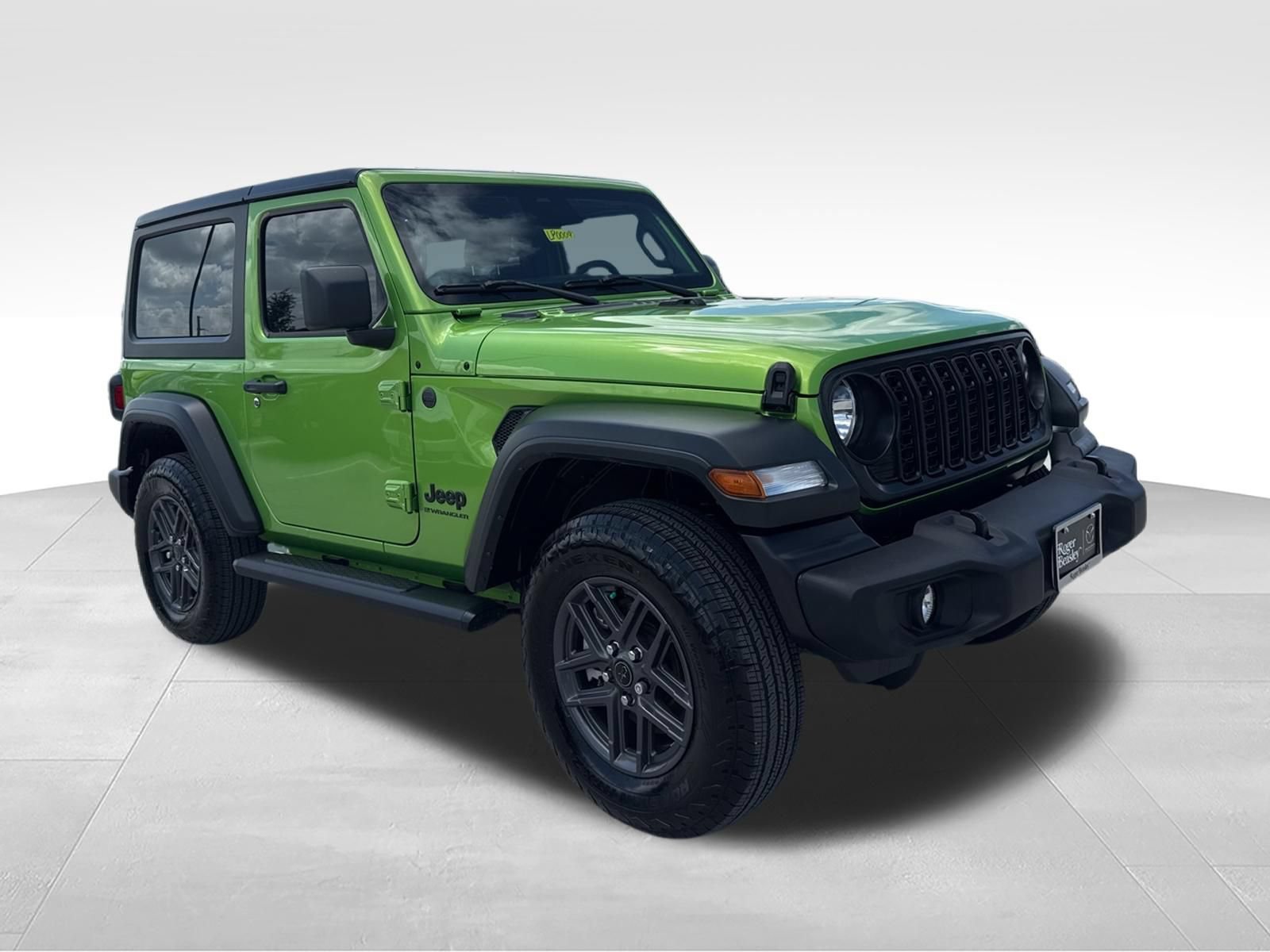 Used 2025 Jeep Wrangler Sport AWD/4WD image 3