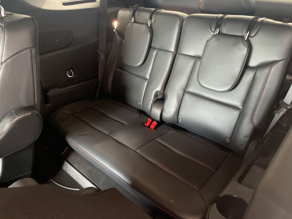Used 2025 Ford Explorer ST image 28