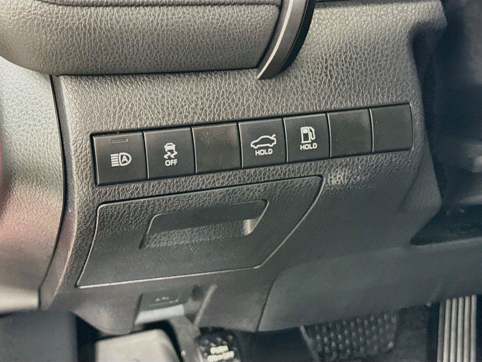 Certified 2022 Toyota Camry SE FWD image 14