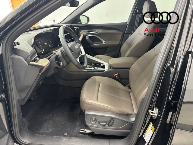 Used 2025 Audi Q5 Premium image 31