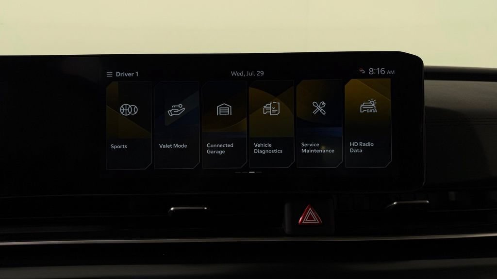 Used 2025 Kia Carnival FWD image 22