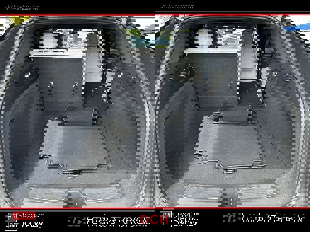 Used 2025 Cadillac Lyriq Luxury AWD/4WD image 23