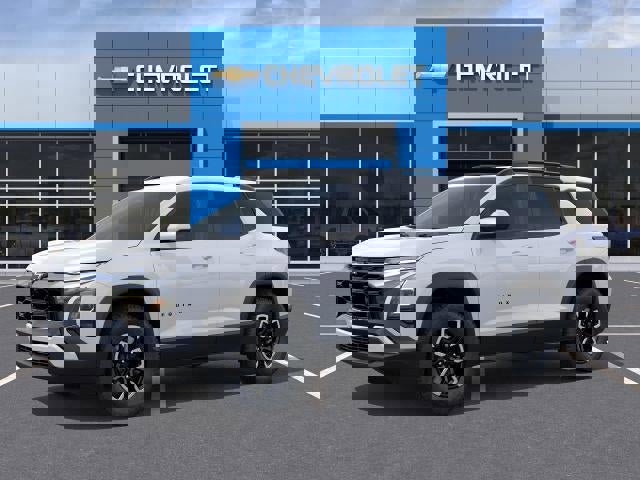 New 2026 Chevrolet Equinox ACTIV image 2