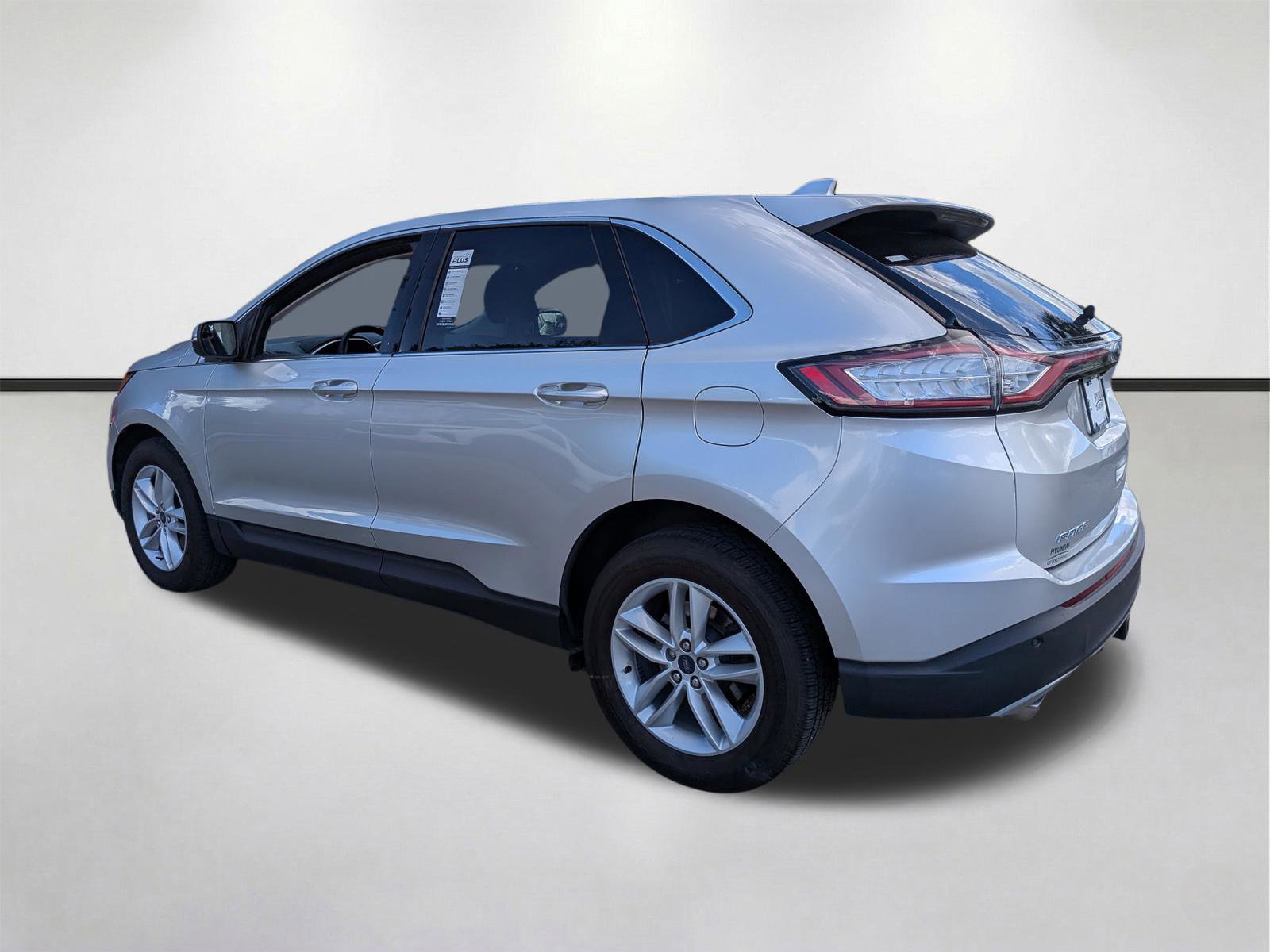 Used 2015 Ford Edge SEL FWD image 6