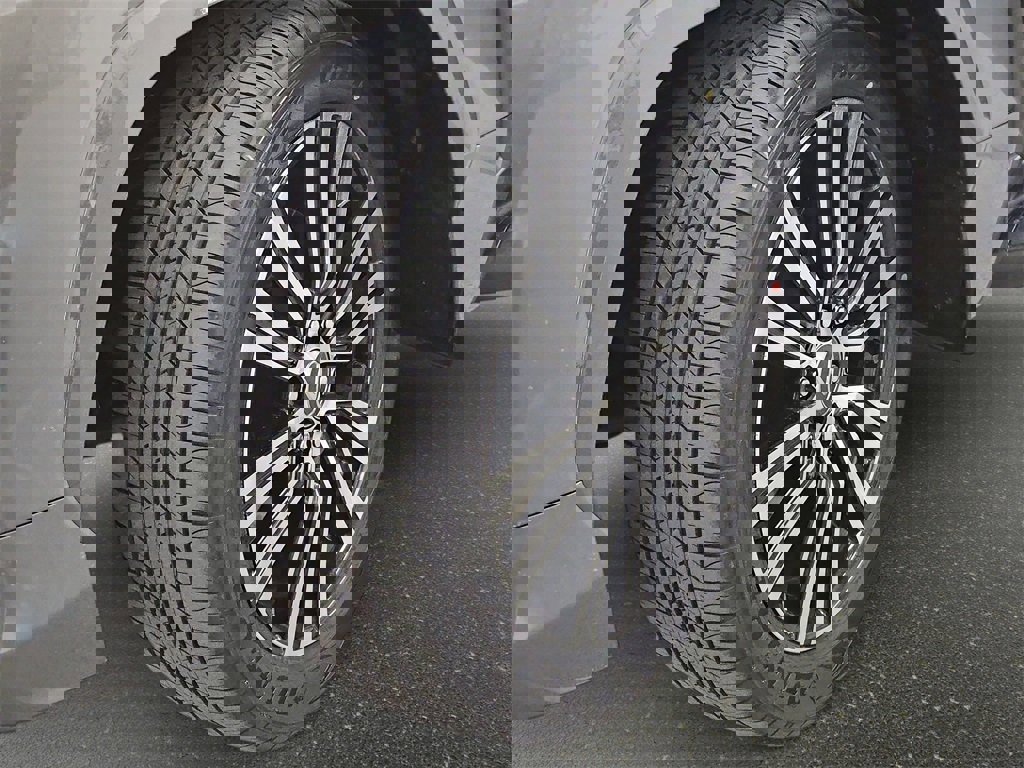 New 2026 Lexus LX 600 4WD w/ Luxury Package image 32